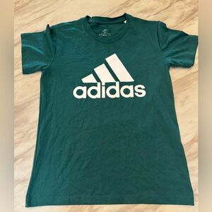 adidas Green Short Sleeve Tee NWOT Women’s Size Small